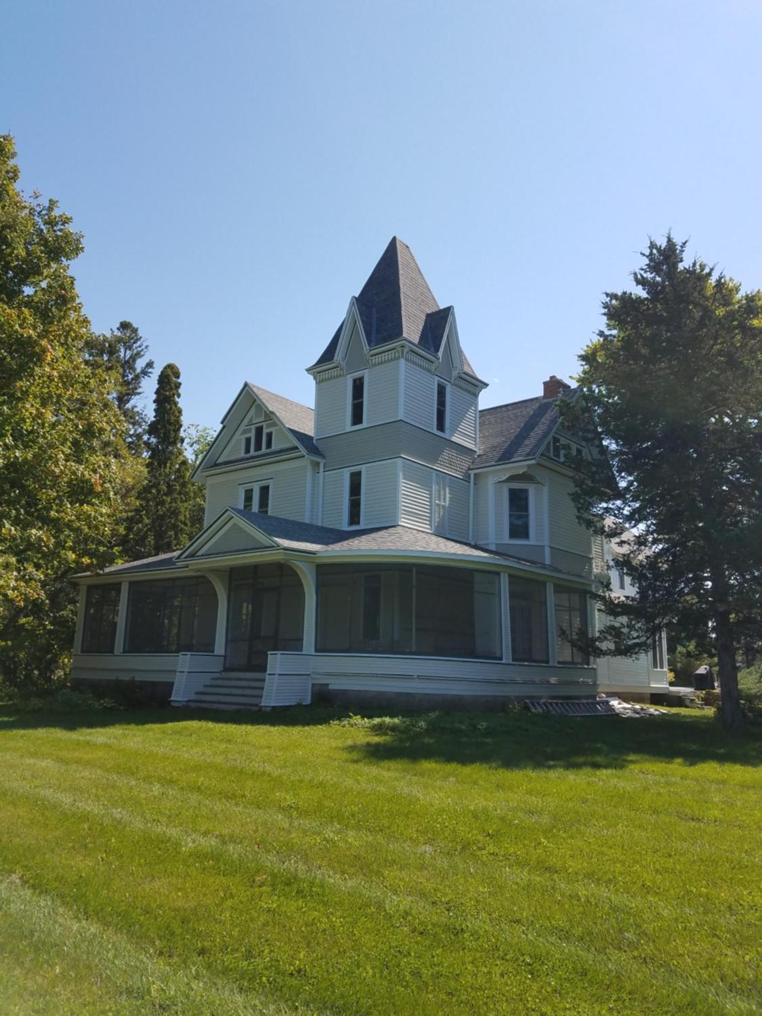 Oaklawn Inn Меномони Екстериор снимка